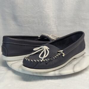 Minnetonka‎ Unbeaded Kilty Moccasin Shoes Woman's 11 Blue White Comfort